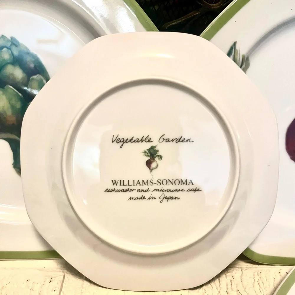Williams-Sonoma Vegetable Garden set of 12; 6 bread/6 salad plates